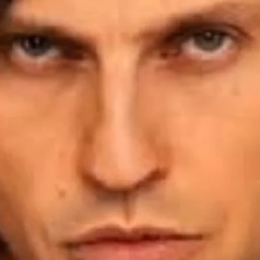 Стикер АРТУР ПИРОЖКОВ НАСТАВИТ МУЖУ РОЖКОВ