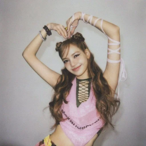 Стикер lisa blackpink