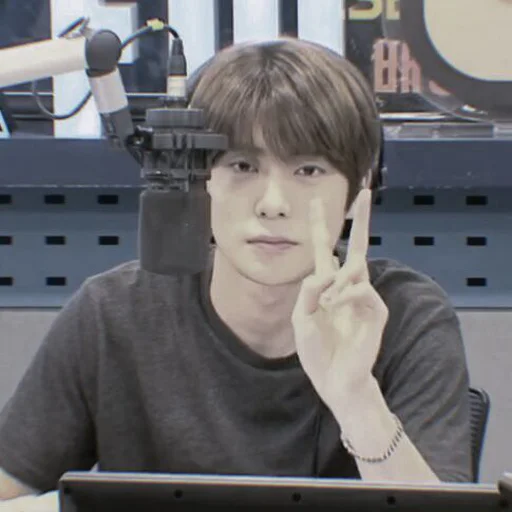 Стикер taeyong nct