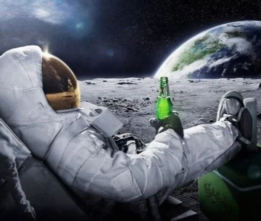 Стикер мем с космонавтом