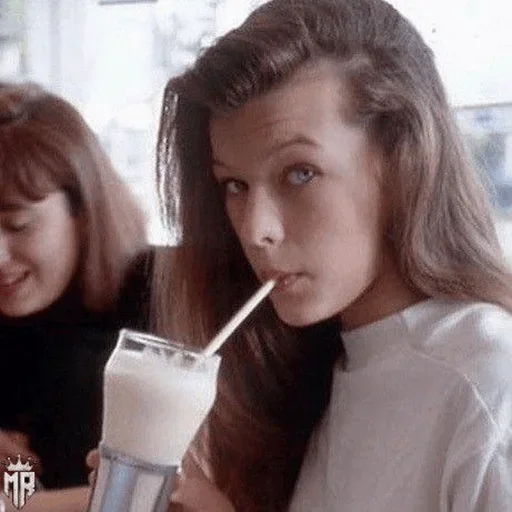 Стикер Mila Jovovich