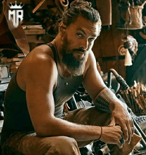 Стикер Momoa