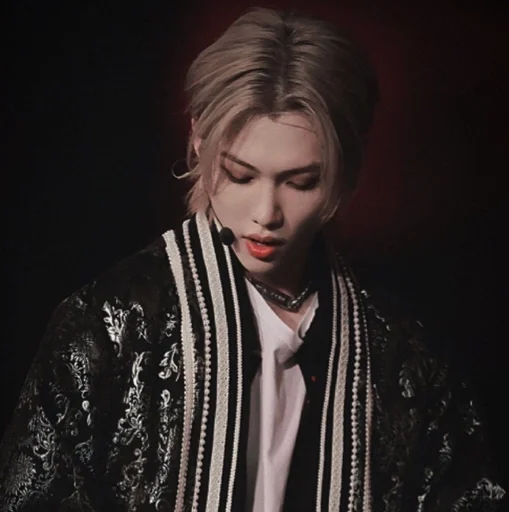 Стикер stray kids