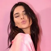 Стикер KJ da queen