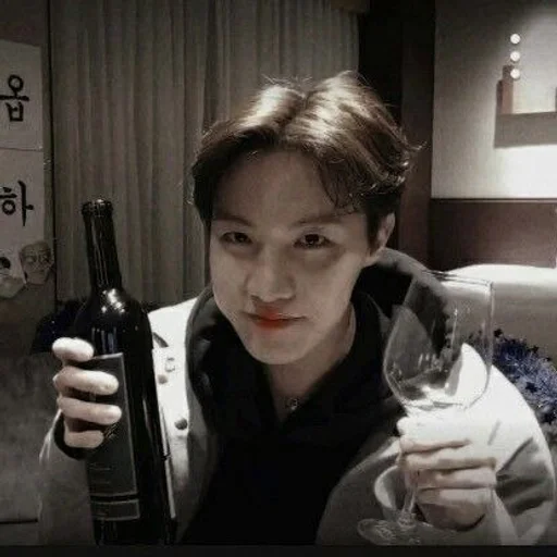 Стикер Чон Хосок