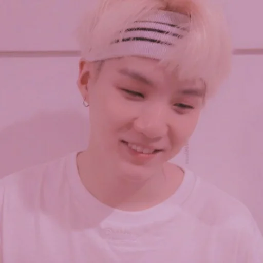 Стикер Strawberry Suga