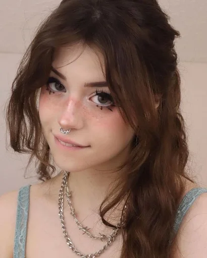 Стикер Hannah Owo