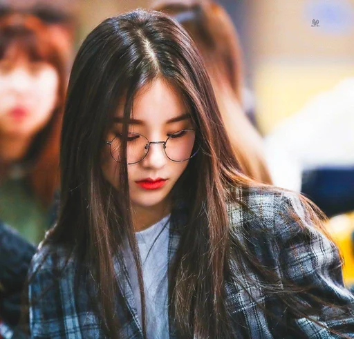 Стикер HEEJIN