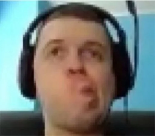 Стикер (∪.∪ )...zzz