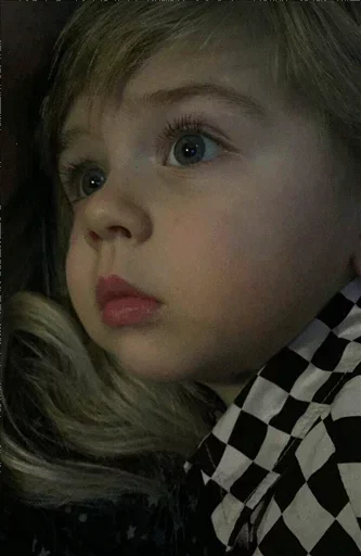 Стикер Thirteen