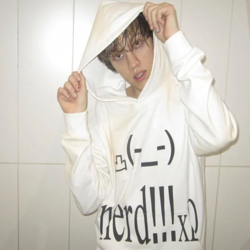 Стикер elyaplugg