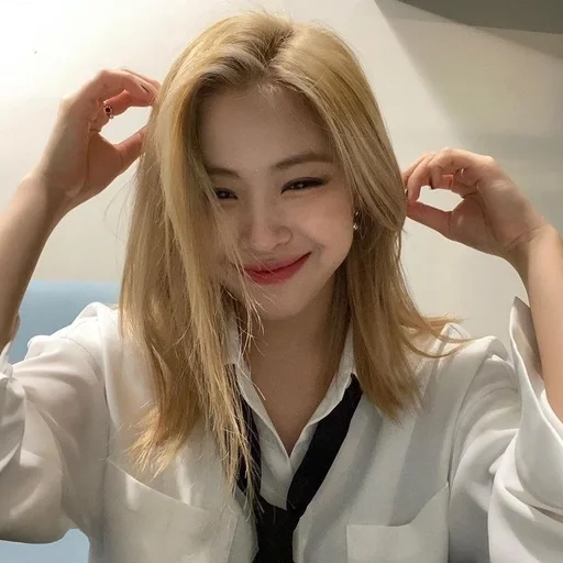 Стикер ryujin itzy