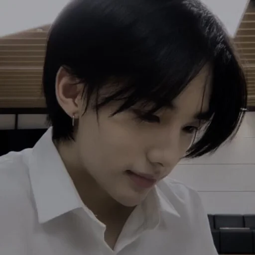 Стикер HWANHYUNJIN