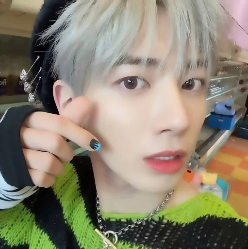 Стикер kang taehyun