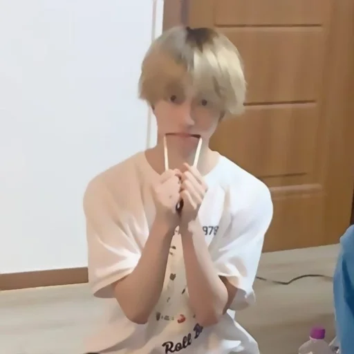 Стикер BEOMGYU