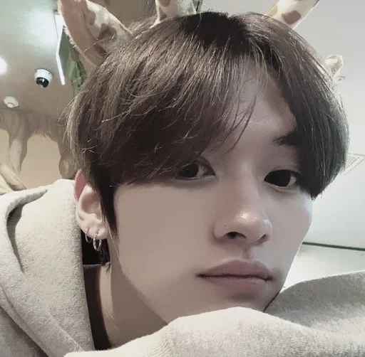 Стикер lee minho