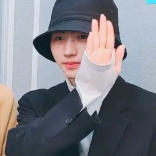 Стикер Up10tion