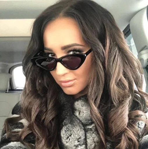 Стикер Ольга Бузова