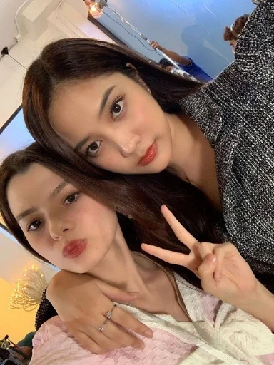 Стикер Pink Theory