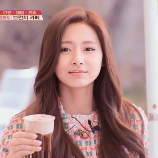 Стикер tzuyu
