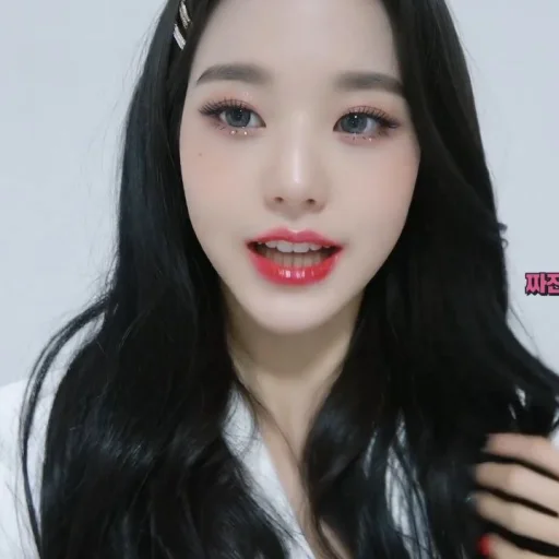 Стикер Wonyoung